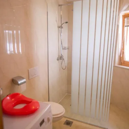 Guest house Vila Kosca - 2 For Rent